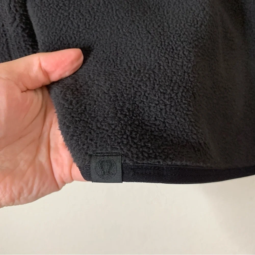 Lululemon Mens black snap button fleece cardigan L